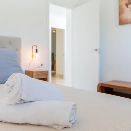 Paraiso Pueblo Luxurious Penthouse 360º Sea Views - 2603 *