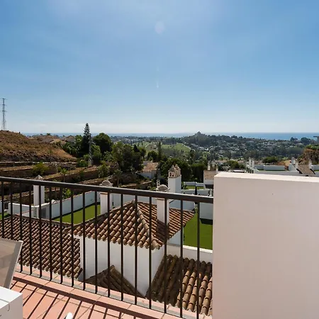 Paraiso Pueblo Luxurious Penthouse 360º Sea Views - 2603 Apartment *